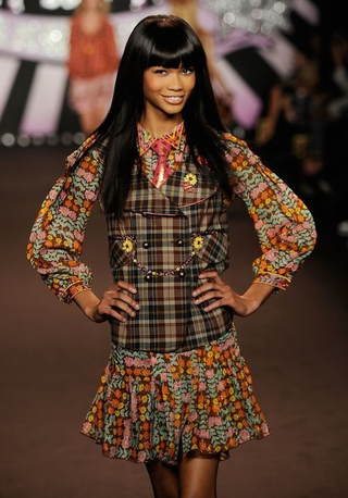 Illustration for article titled Anna Sui: For The Swinging '60s Preppy Schoolgirl Mod In You